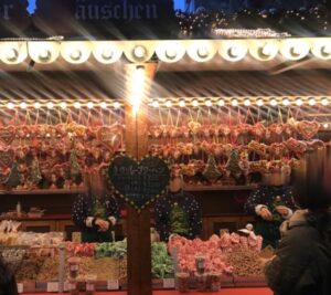 大阪梅田のクリスマスマーケットのお菓子